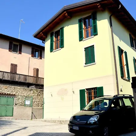In Bb - Bb La Piccola Gardenia - Ground Floor Konukevi Gardone Riviera