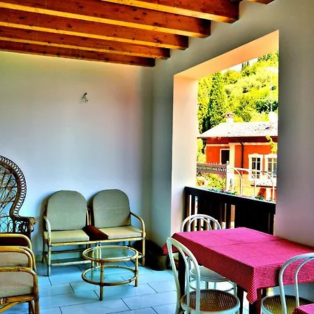 In Bb - Bb La Piccola Gardenia - Ground Floor * Gardone Riviera